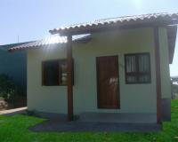 020 Casa Alvenaria Padrão em terreno declive