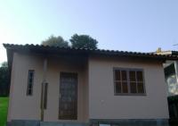 36 Casa de alvenaria, com 2 dormitórios